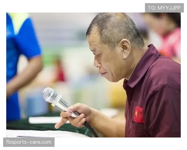 球整体过线判定规则详解：裁判如何精准判断进球有效性