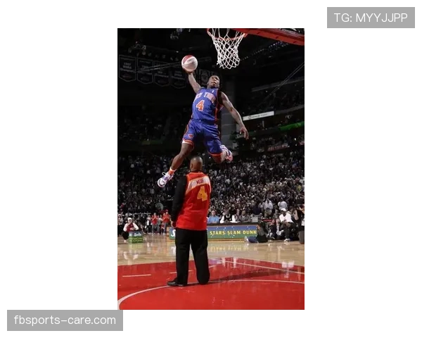 NBA裁判怎么判定扣篮干扰规则的具体情形？